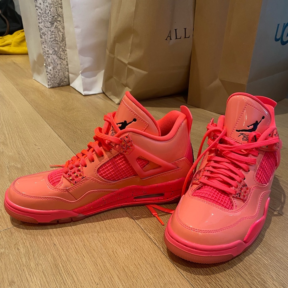 WMNS AIR JORDAN 4 RETRO NRG 'HOT PUNCH'